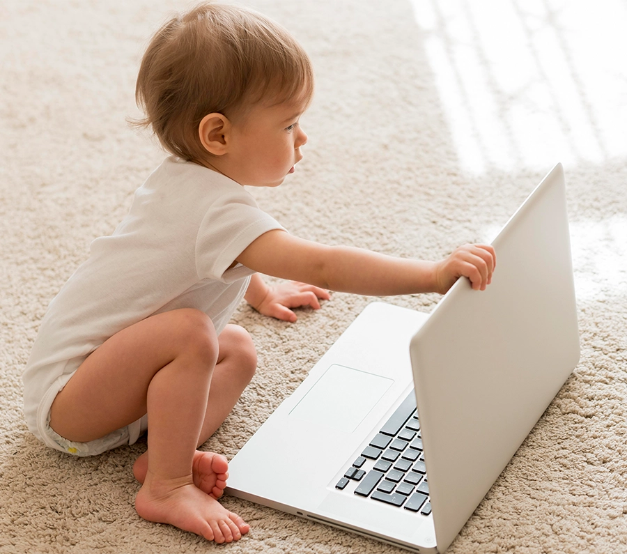 darbas vpa metu, teisininke greta uzkuraite, motinystes ir vaiko prieziuros eksperte